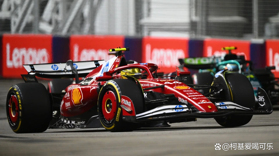 开云官网-红牛车队轻取索伯车队，塞恩斯状态火热