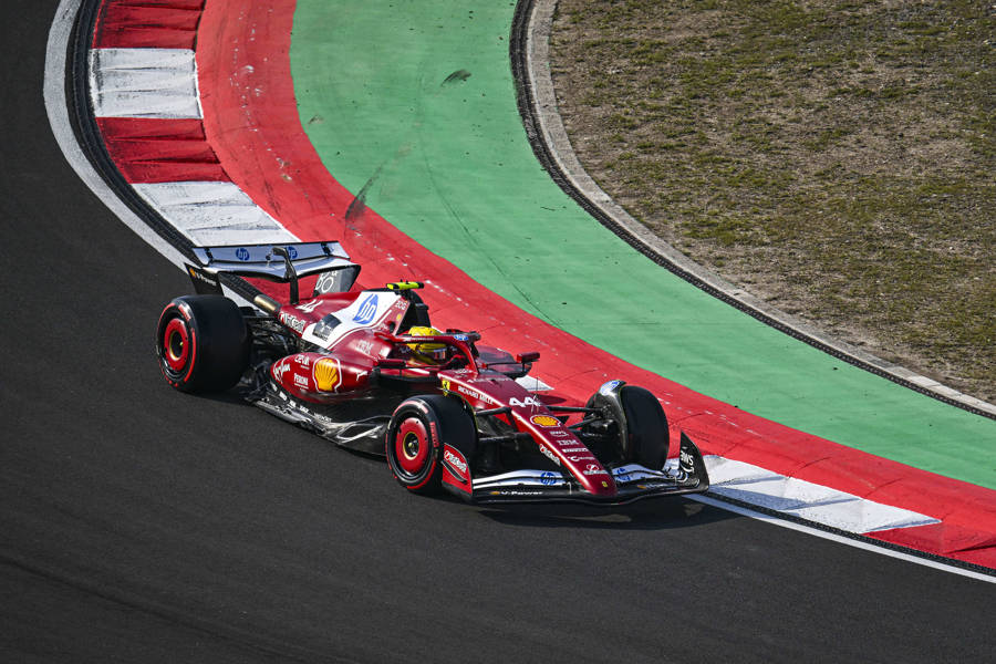 开云体育-阿斯顿马丁力克法拉利，汉密尔顿高光表现