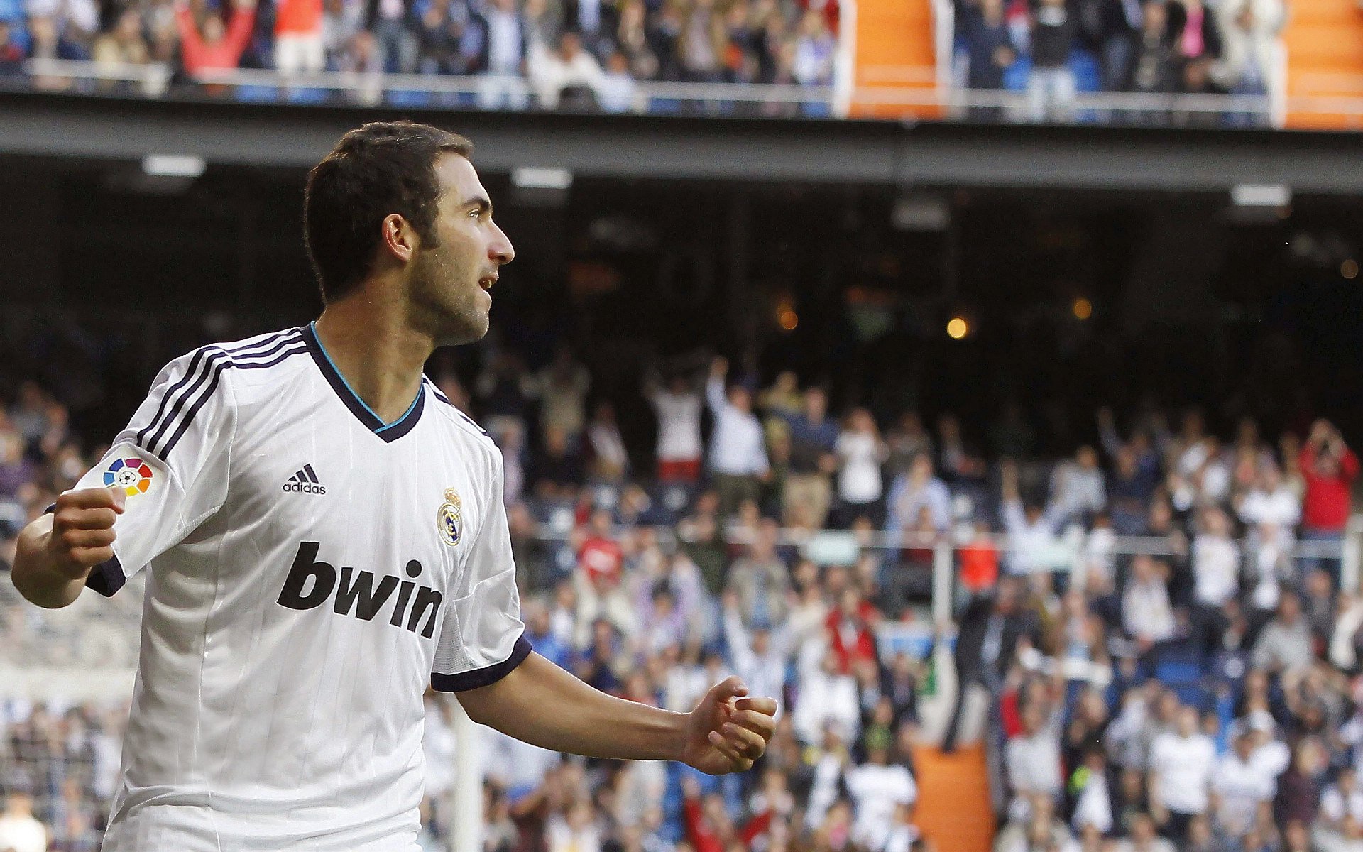 乌拉圭逆转摩洛哥，孙兴慜在西决生死战接管比赛，体育精神的双重奏