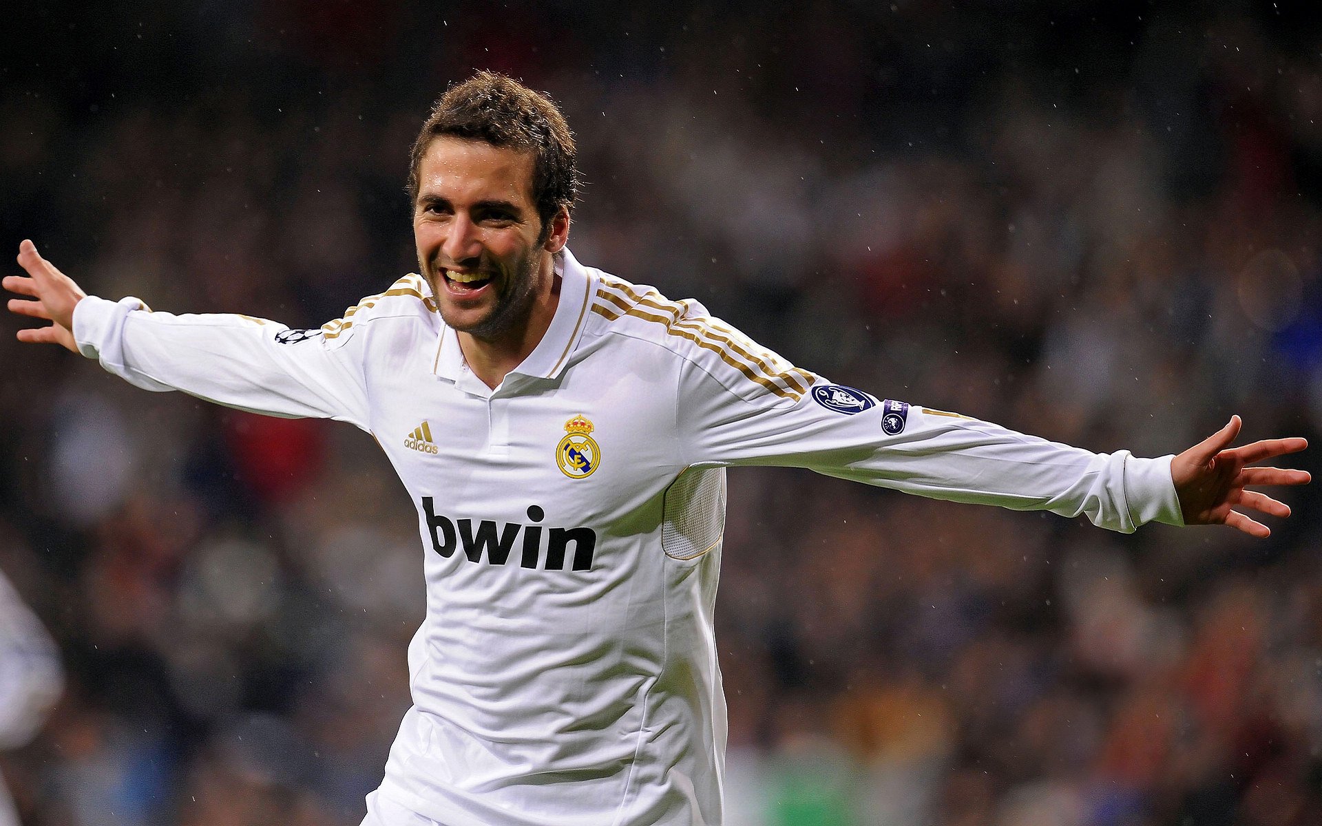 开云体育登录-里昂最后时刻击败AC米兰，布雷默成为关键先生，当不可能在补时第4分钟降临